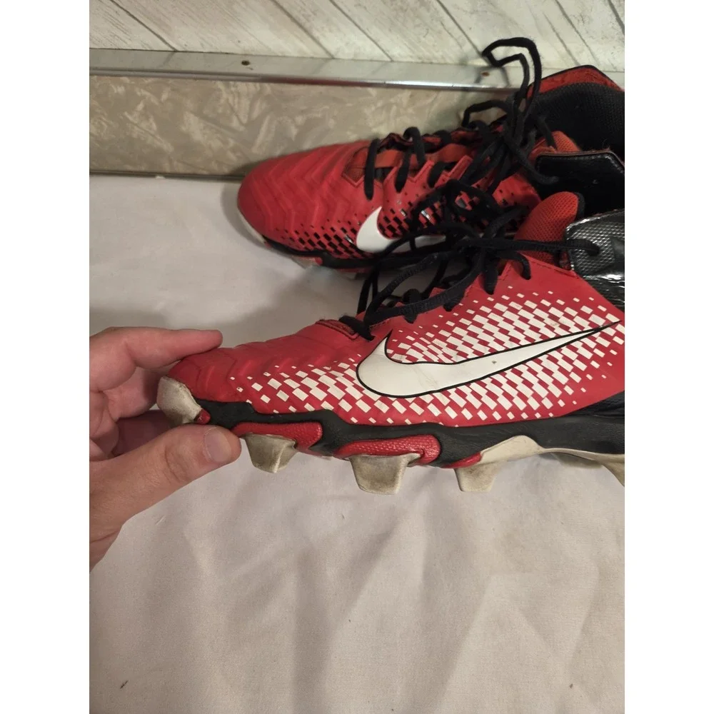 Nike Alpha Menace Pro 2 Mid Men's Size 10.5 Red Black Football Cleats AQ3209-601